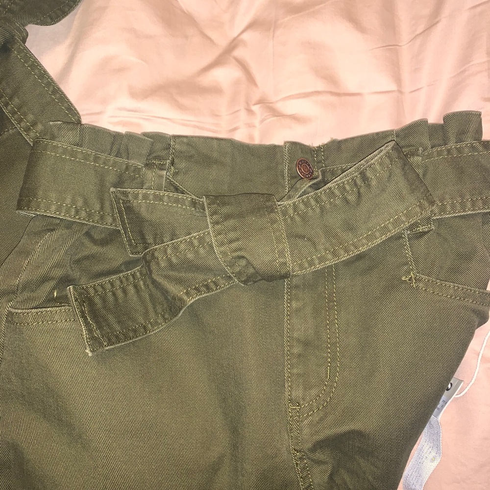 Olive green pants - Picture 2 of 5
